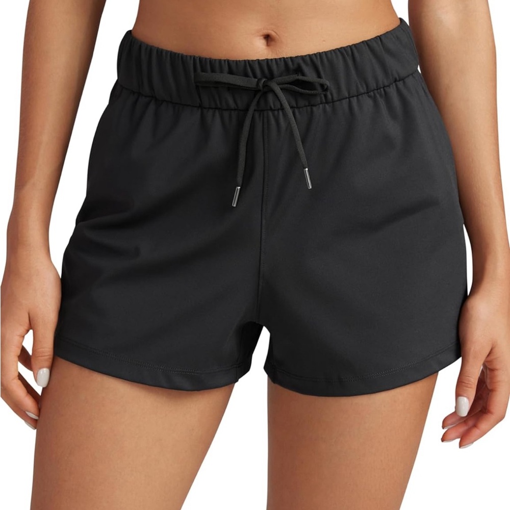 Athletic shorts bundle (2 pairs)